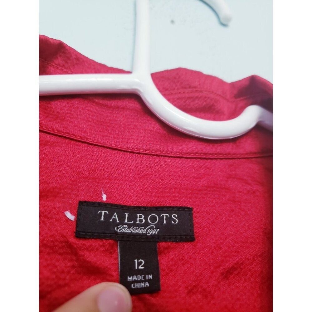 Talbots Women 12 Blouse Button Front Red 100% Silk Classic Roll Tab Sleeve Flap - Picture 5 of 6